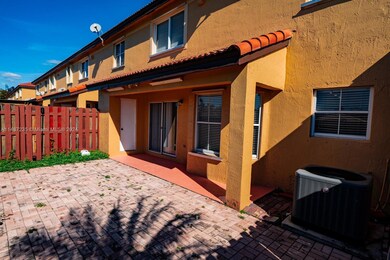 241 W Forest Oak Cir, Davie, FL 33325 - photo 7