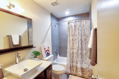 2100 Woodhead St unit 303, Houston, TX 77019 - photo 5