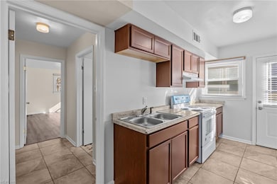 1827 Cullen Ave unit 1, Chesapeake, VA 23324 - photo 3