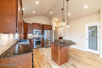 Kitchen (2)