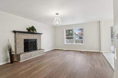 1867 Lake Shore Dr, Romeoville, IL 60446 - photo 6