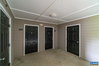 197 Yellowstone Dr unit 207, Charlottesville, VA 22903 - photo 3