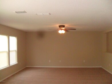 2491 Eisner Dr, Jacksonville, FL 32218 - photo 4