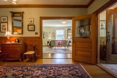 foyer into living