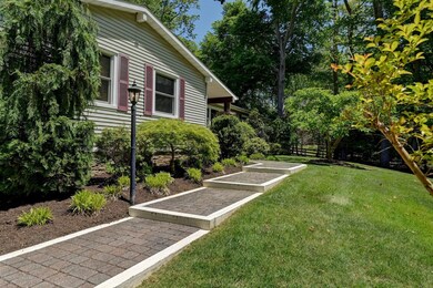 15 Westgate Ct, Colts Neck, NJ 07722 - photo 5