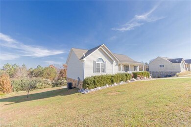 2566 Peppertree Ridge Rd, Randleman, NC 27317 - photo 3