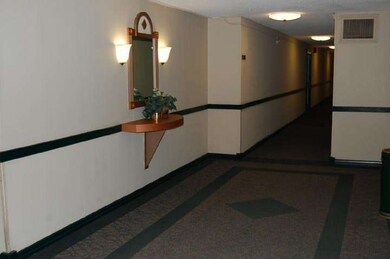 Radnor House unit 1010, Bryn Mawr, PA 19010 - photo 5