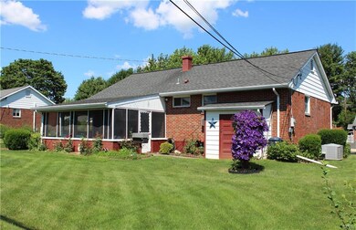 Screened patio, central a/c, newer roof and window