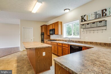 35338 Quail Meadow Ln, Locust Grove, VA 22508 - photo 4