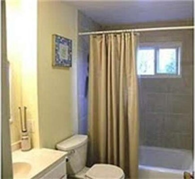 11 Pine St unit 4, Newburyport, MA 01950 - photo 6