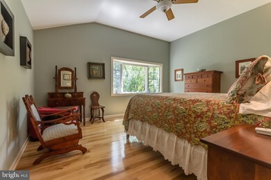 301 Patrick Place, Berkeley Springs, WV 25411 - photo 6