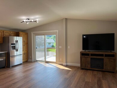 2521 Gk Ave, Decorah, IA 52101 - photo 4