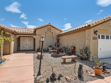 Exterior Front Entry