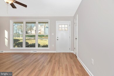 6937 Hollenberry Rd, Sykesville, MD 21784 - photo 3