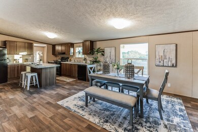 135 Frio Estates Dr, Moore, TX 78057 - photo 3