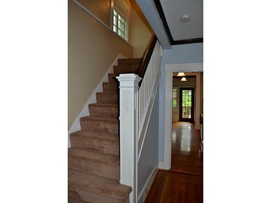 Entry/Foyer.