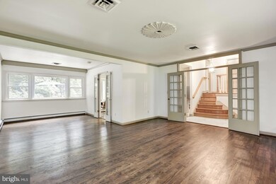 9707 Barlow Rd, Fairfax, VA 22031 - photo 6