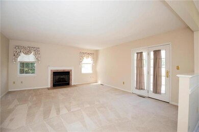 2248 Dubonnet Dr, MacUngie, PA 18062 - photo 7