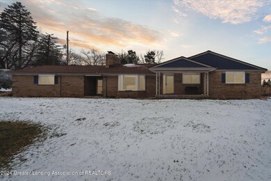 01-3910-Barton-Rd-Lansing-MI-48917-Windo