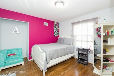 112 E Grantley Ave, Elmhurst, IL 60126 - photo 4