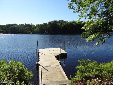 476 W Shore Dr, Hawley, PA 18428 - photo 2