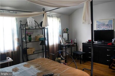 1042 Middlesex Rd, Essex, MD 21221 - photo 4