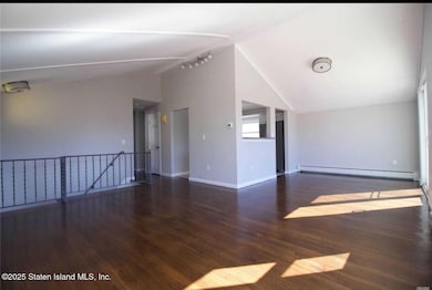 original-58114311-80AA-4A14-A2A8-09287C3