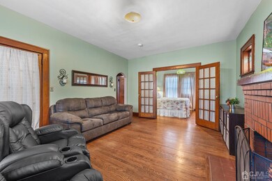 Unit 1 Livingroom