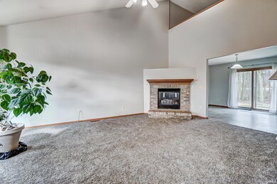 7302 Maeve Dr, Fort Wayne, IN 46835 - photo 5