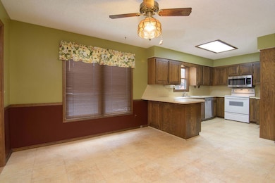 1515PriceStSpringfieldMO-11