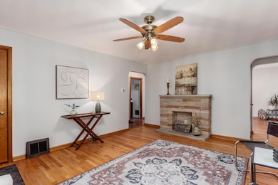 860 Palmer Rd, Columbus, OH 43212 - photo 6