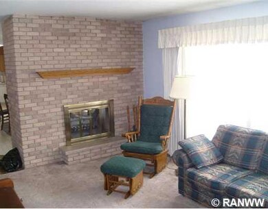 2103 Folsom St, Eau Claire, WI 54703 - photo 2