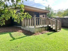 47 Clairmont Cir, Laurel, MS 39440 - photo 7