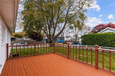 64 Kenyon Rd, Tiverton, RI 02878 - photo 5