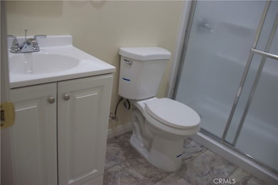 372 E 55th St unit 1/4, Los Angeles, CA 90011 - photo 3