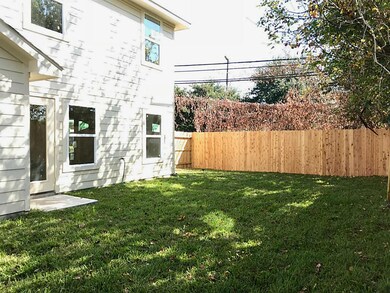 242 S Native Ln, Houston, TX 77022 - photo 5