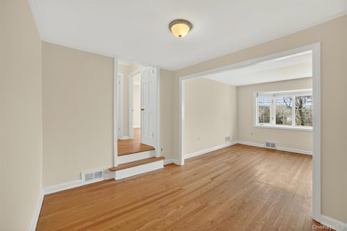 1936 Longvue St, Yorktown Heights, NY 10598 - photo 7