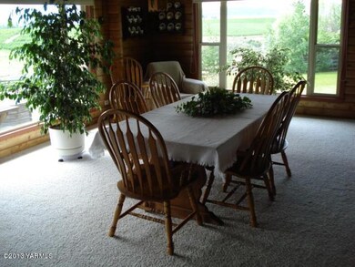 7- FORMAL DINING