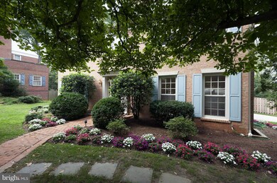 10 Wesley Cir NW, Washington, DC 20016 - photo 5