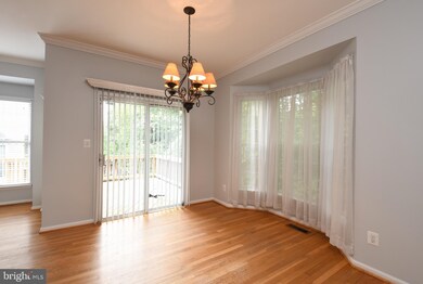 4252 Ashmere Cir, Dumfries, VA 22025 - photo 7