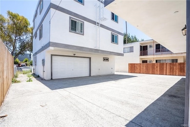 2125 S West View St, Los Angeles, CA 90016 - photo 2