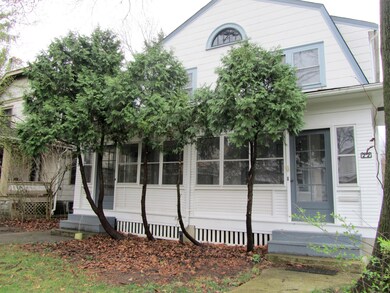 75-77 W. Como Ave.