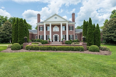 2439 Hidden River Ln, Franklin, TN 37069 - photo 2