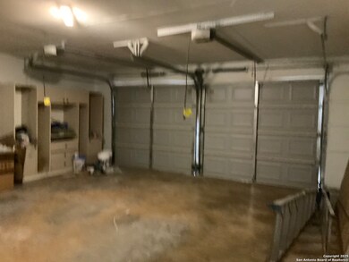 4423 Hickory Hill Dr, San Antonio, TX 78219 - photo 2