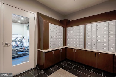 2100 02 Walnut St unit 6F, Philadelphia, PA 19103 - photo 4