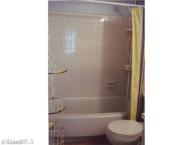 Master Bath/Spa.