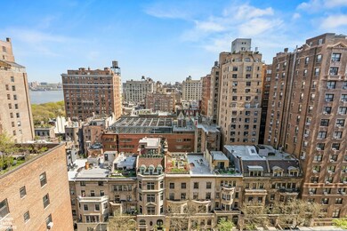 Schwab House unit 15TW, New York, NY 10023 - photo 3