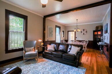 702 W Austin St, Fredericksburg, TX 78624 - photo 3