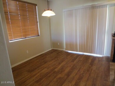 16647 N 169th Wood Flrs 001