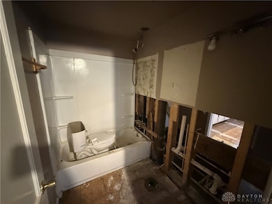 4715 Greenwich Village Ave, Dayton, OH 45406 - photo 6